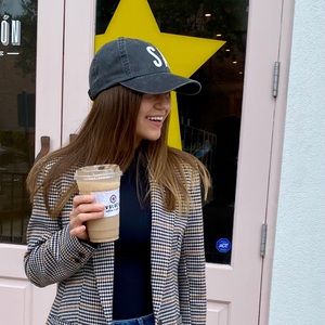 Meet your Posher, Dani